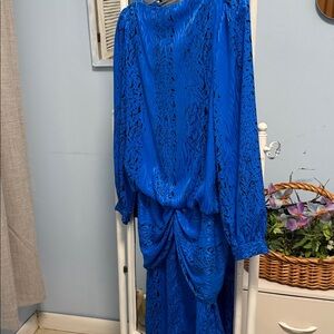 Vintage  "Liz" Roberts Inc.